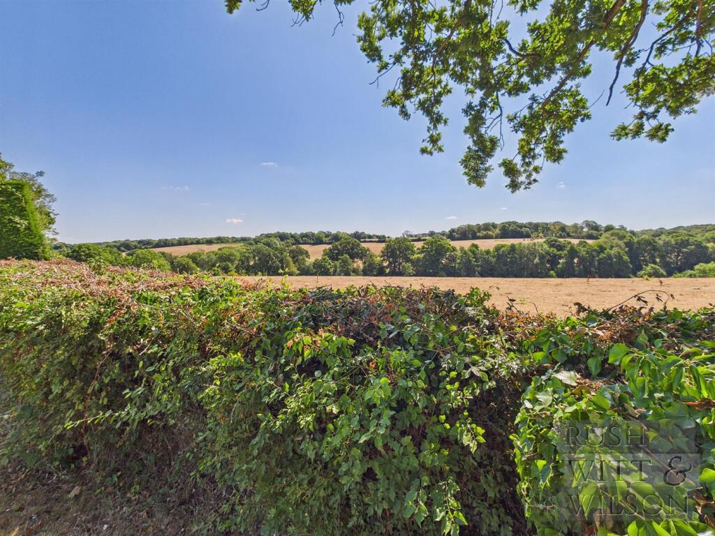 House in Tonbridge - View 4
