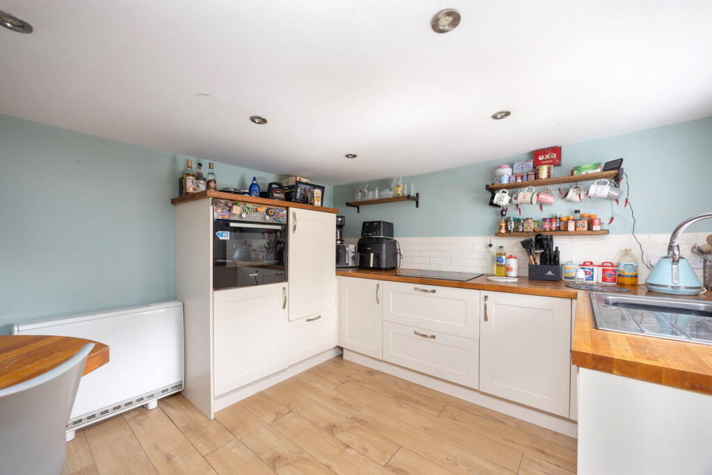 House in Swindon - View 5