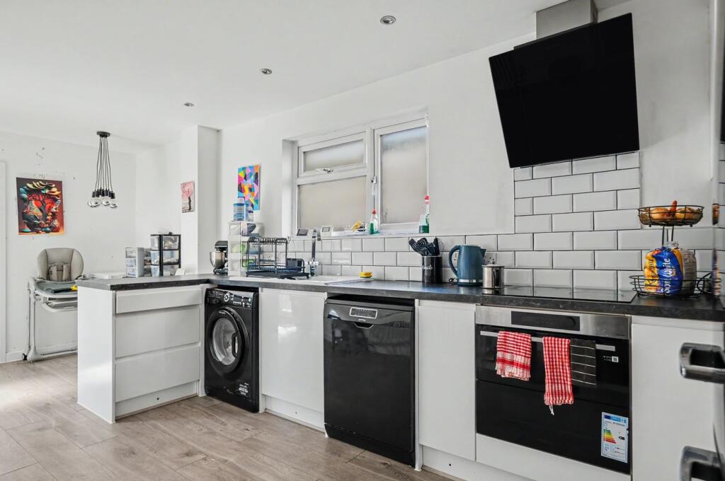 Apartment in Chelmsford, Parsonage Green, Broomfield - View 3