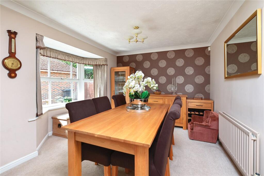 House in Guildford - View 5
