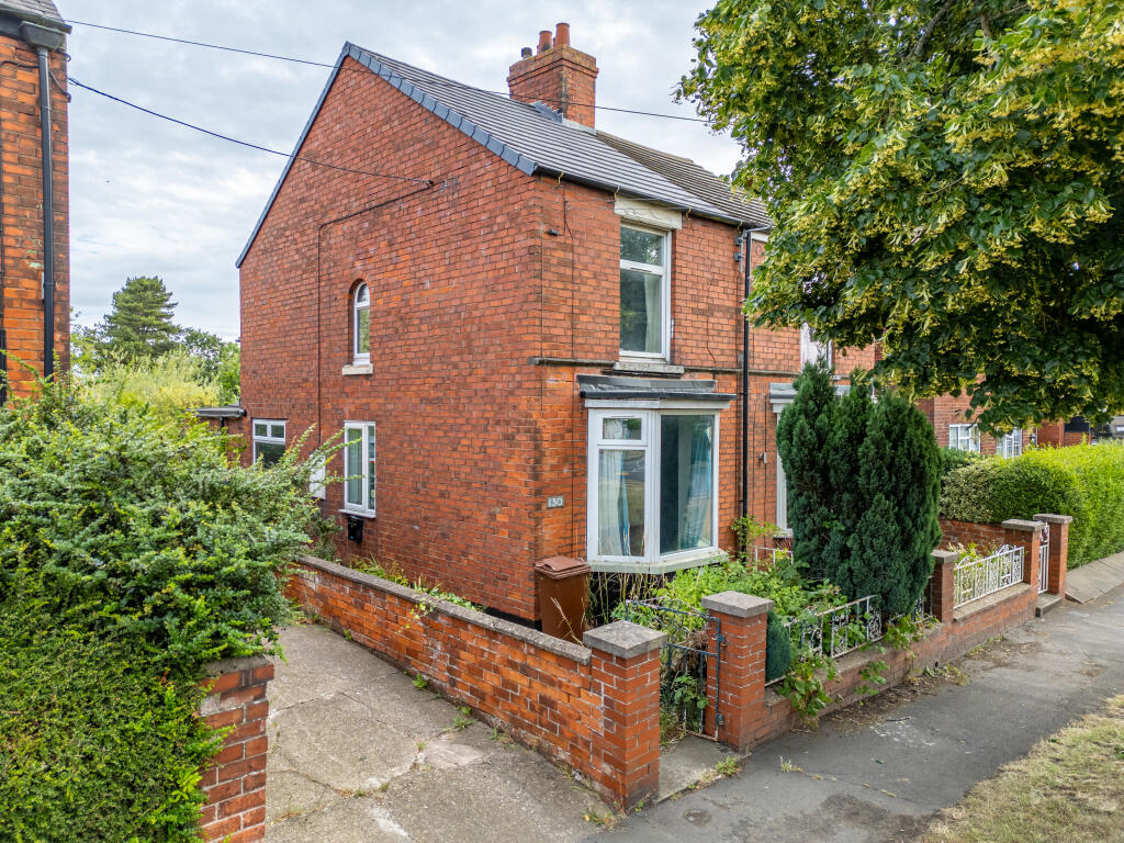 Main image of property: 130 Earlsgate, Winterton, Scunthorpe DN15 9XD