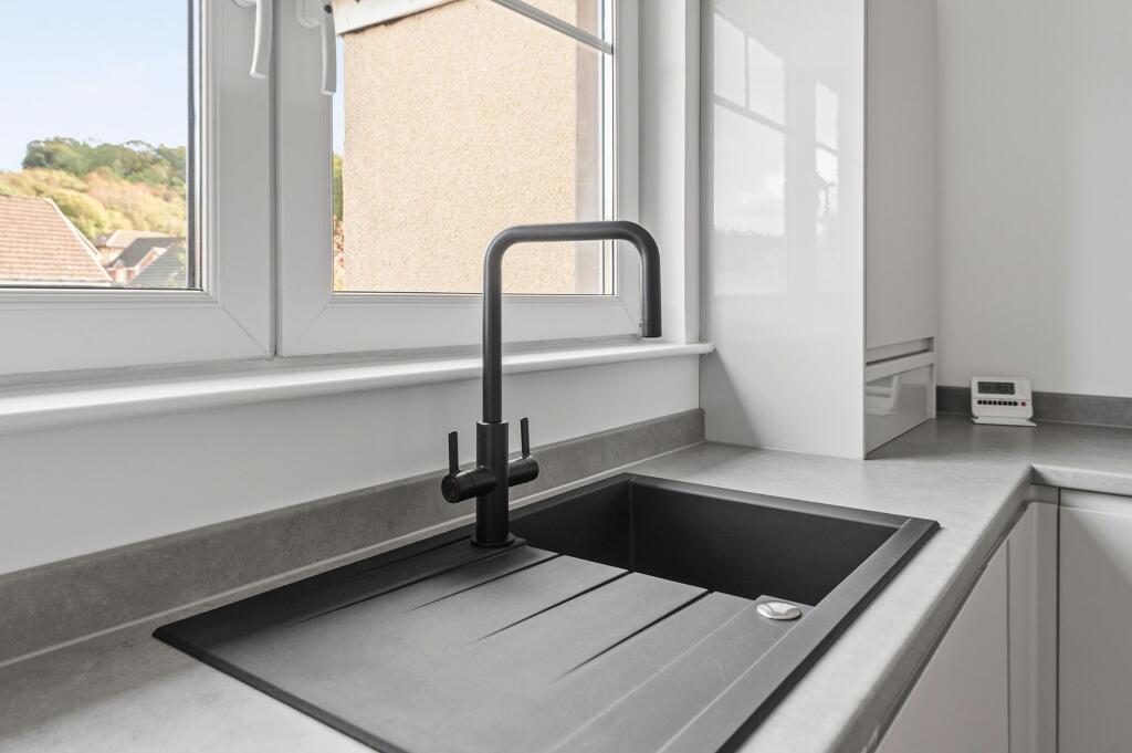 Apartment in Bathgate, Ballencrieff Toll - More