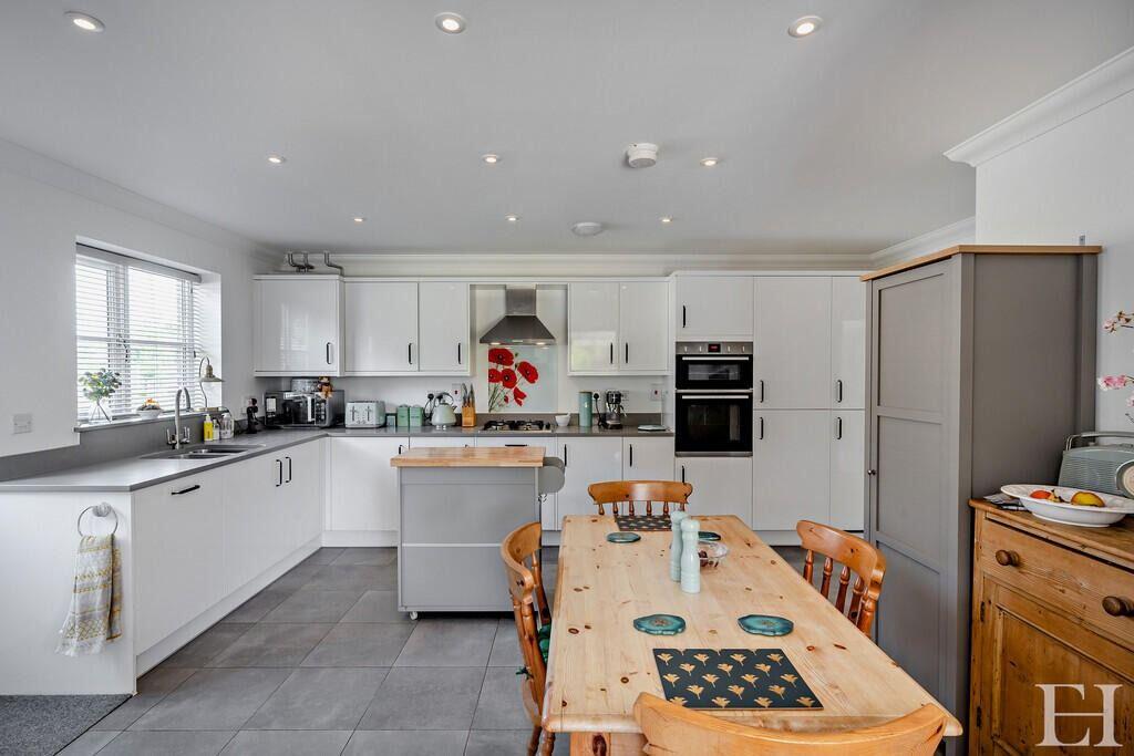 Firefly Close, Mistley, Essex, CO11 2FN photo 4
