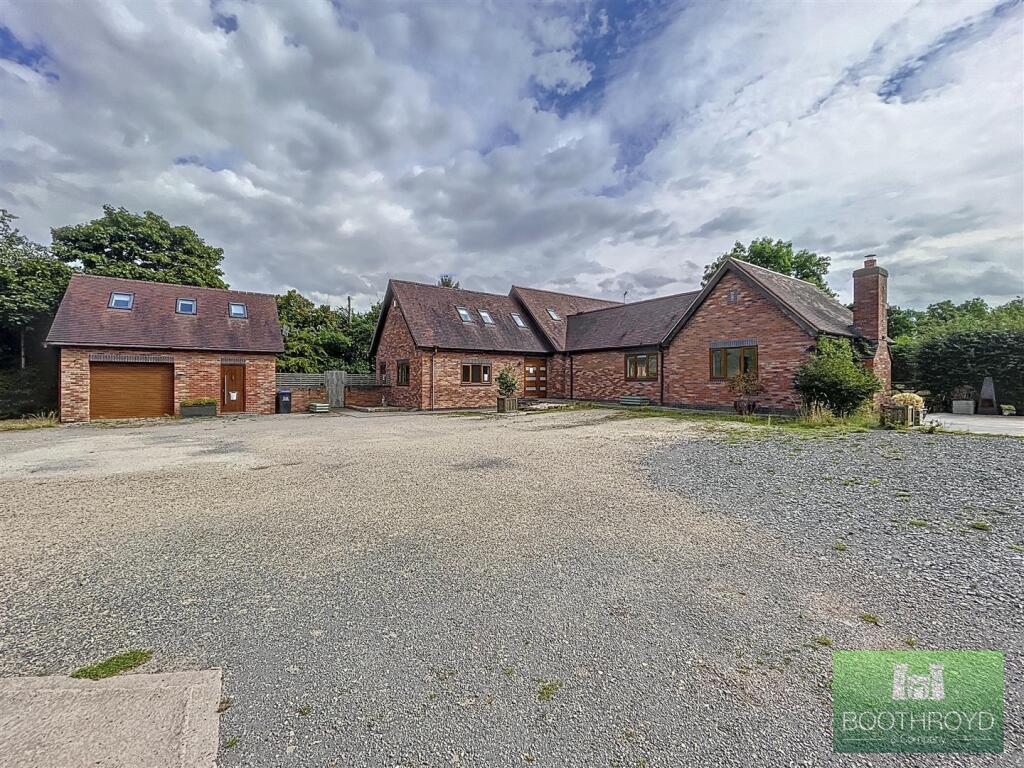 Main image of property: Old Budbrooke Road, Budbrooke, Warwick