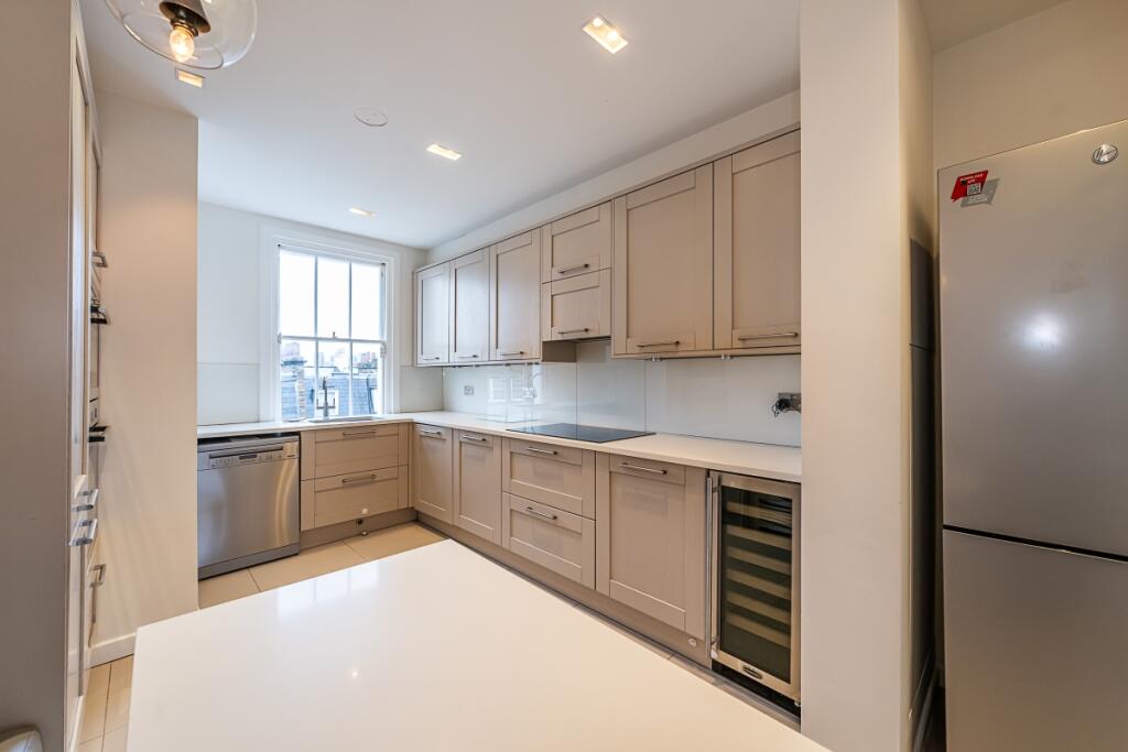 3 bedroom flat for rent