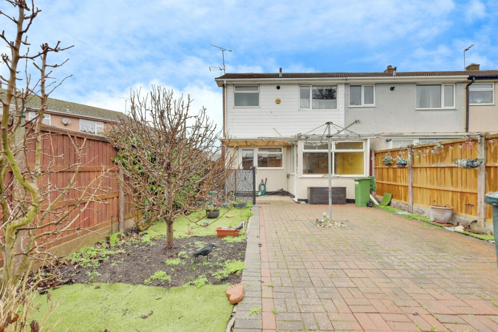 Haven Close, Canvey Island, SS8 photo 2