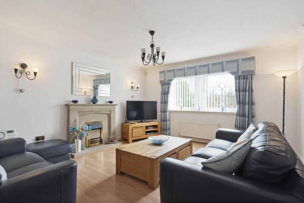 Manor Park Avenue, Paisley photo 3