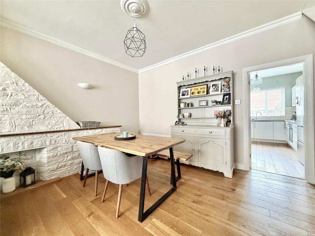 House in Brighton - View 5