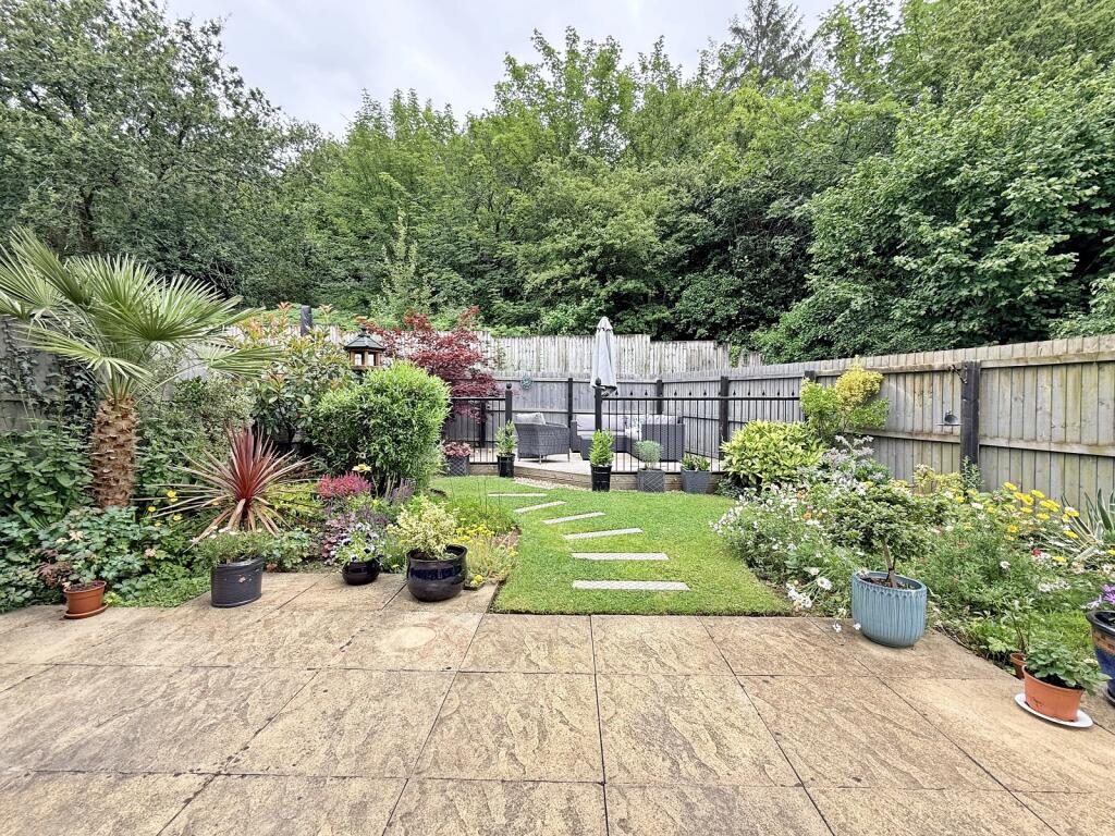 House in Cardiff, Llantrisant - View 4
