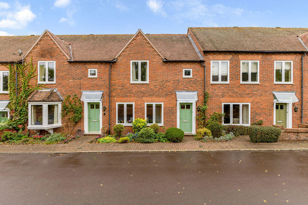 2-bed house on Isles Road, Marlborough, £350,000