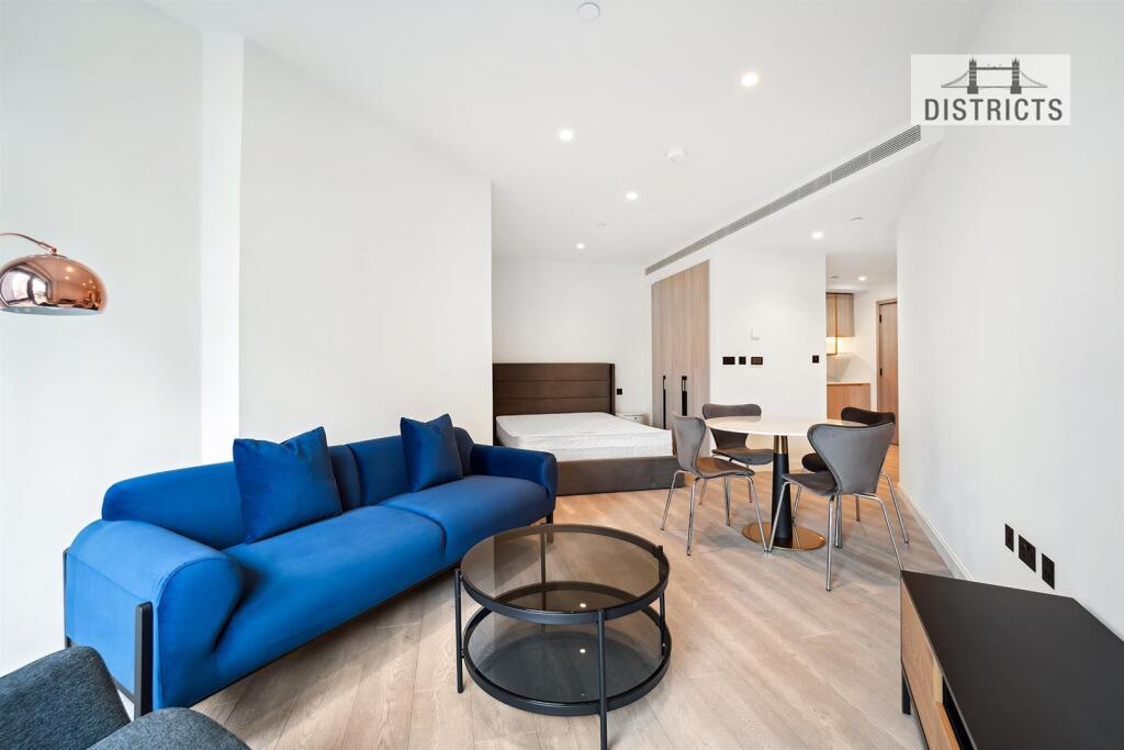 Main image of property: Aspen Tower, 50 Marsh Wall E22