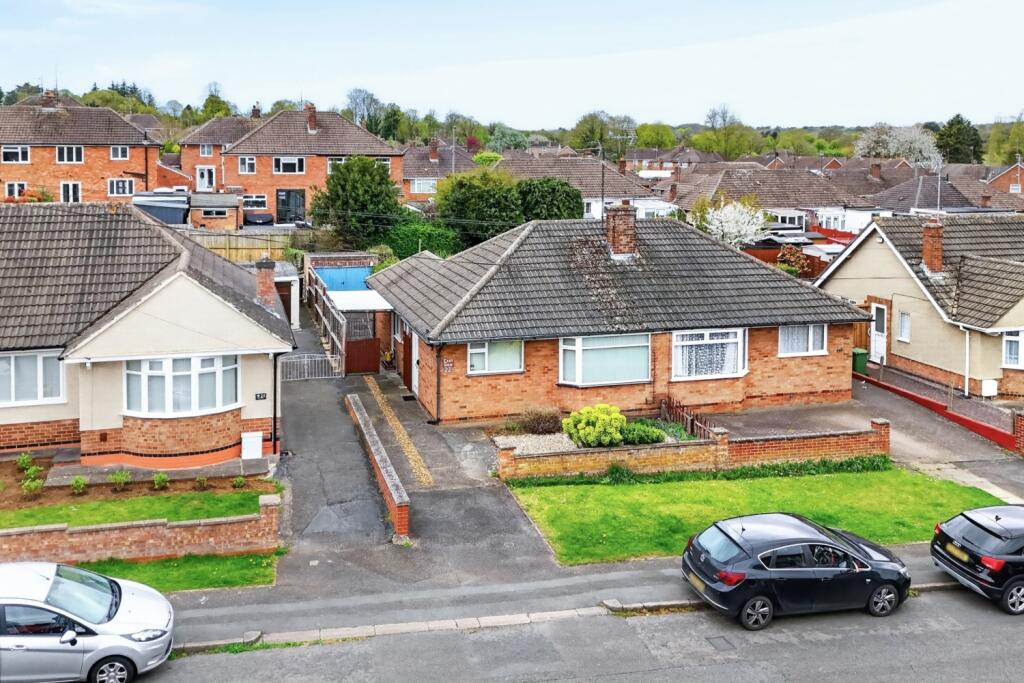 Main image of property: Cedar Way, Wellingborough, Northamptonshire, NN8