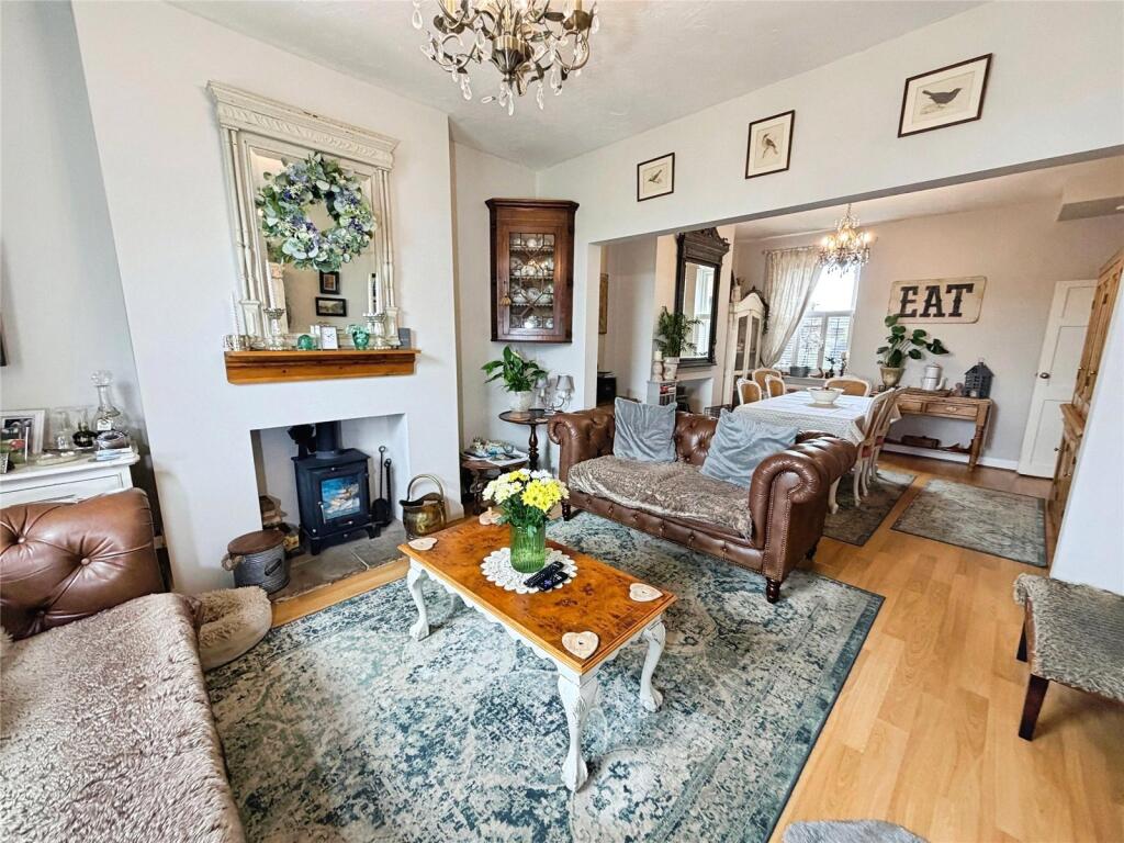 House in Doncaster, Norton - More