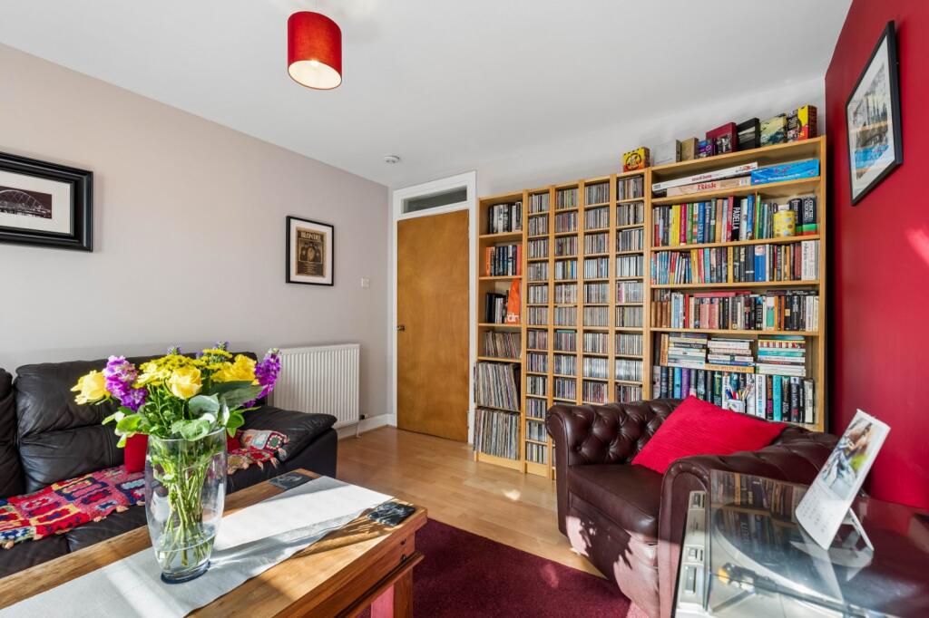 Apartment in Glasgow - View 3