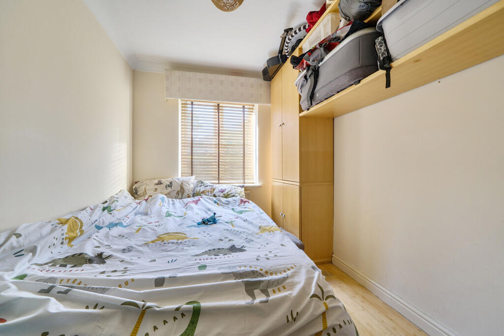 Apartment in London - View 5