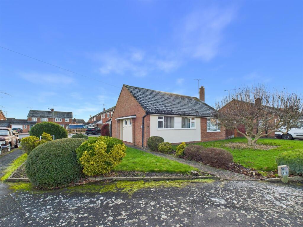 Main image of property: Aplin Road, Bedgrove, Aylesbury