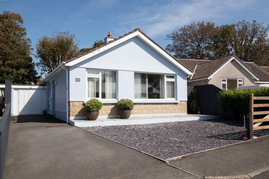 Main image of property: Warlows Meadow, Manorbier, Tenby, Pembrokeshire, SA70 7TG