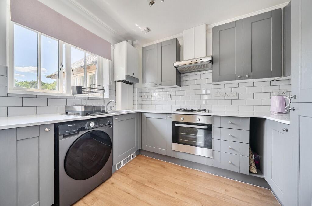 Apartment in Tonbridge and Malling, Kings Hill - View 4