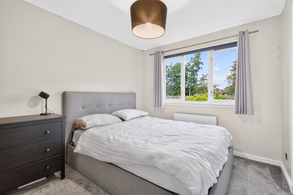 Apartment in Bannockburn, Broomridge - More