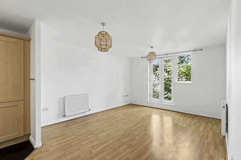 Winchester Close, Waltham Abbey - View 2