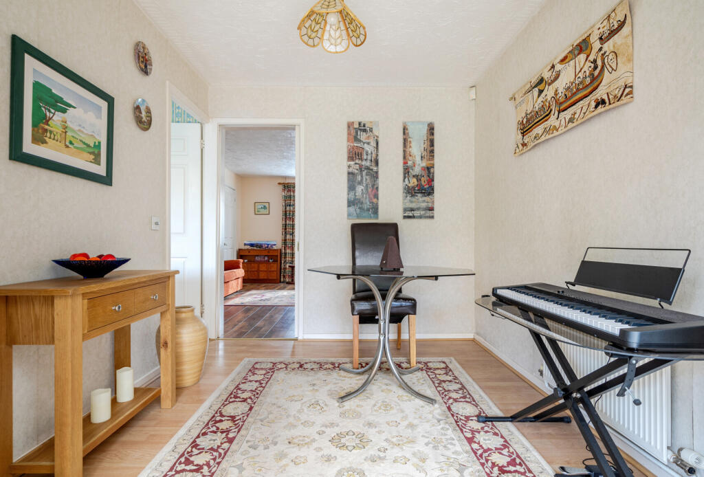 Field View Drive, Downend, Bristol, BS16 photo 4