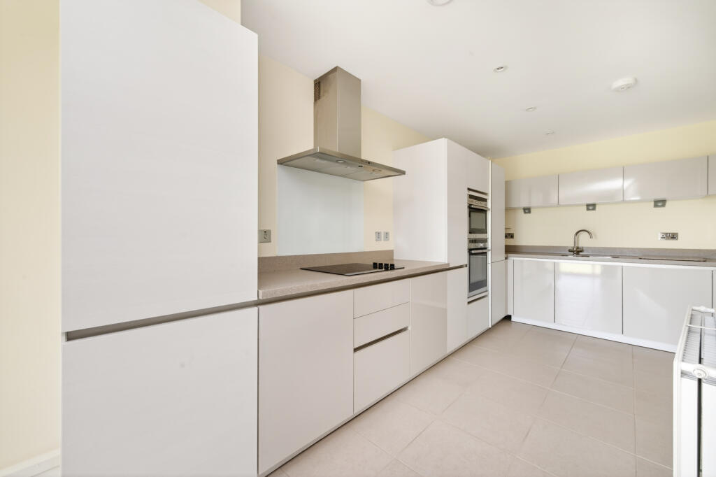 Apartment in Leeds - View 5