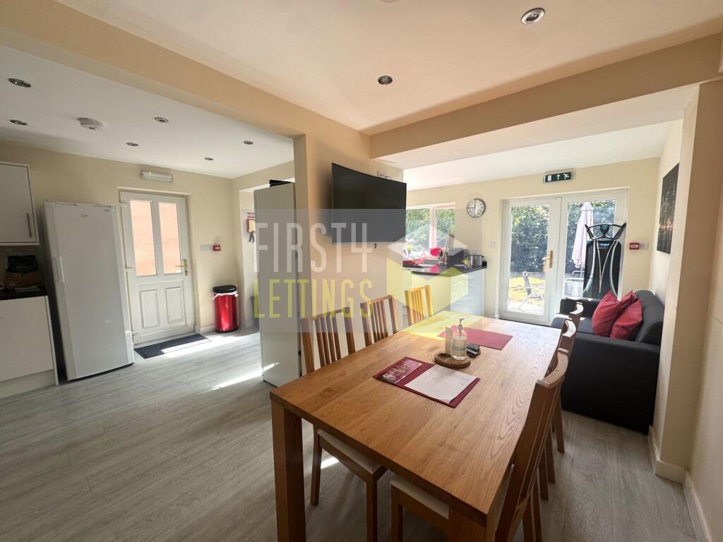 House in Hinckley - View 4