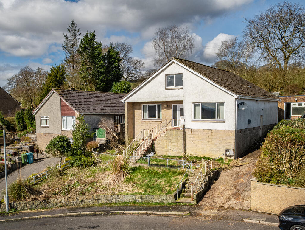 Main image of property: 7 Castle Grove, Kilsyth, Glasgow, G65