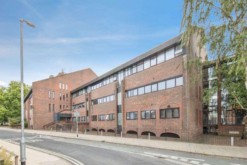 Main image of property: Rope Walk, Ipswich