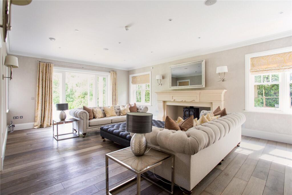 House in Mid Sussex, Worth - View 5
