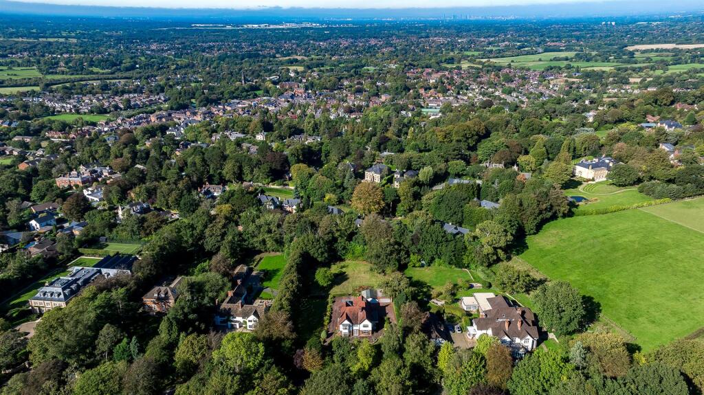 House in Alderley Edge, Cheshire East - View 4