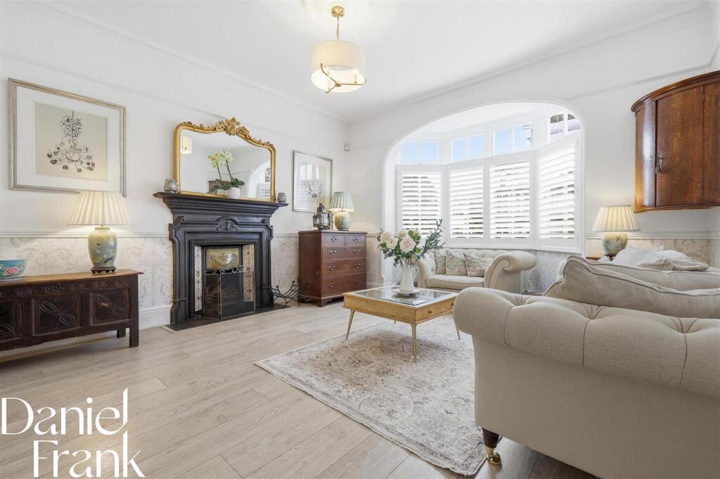 Algers Road, Loughton - View 2