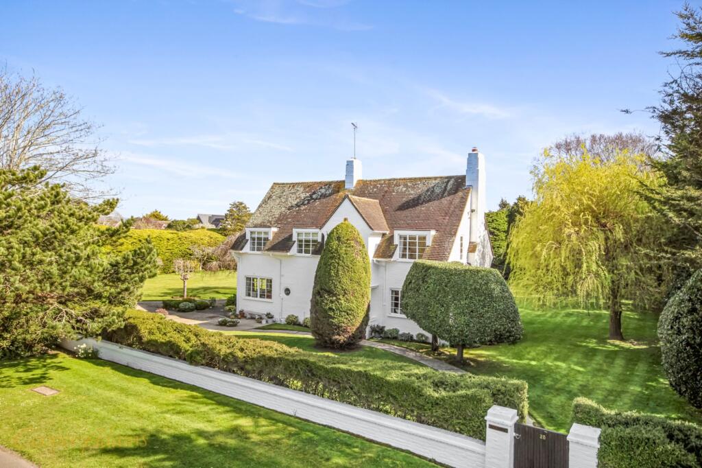 Main image of property: Angmering Lane, East Preston, BN16