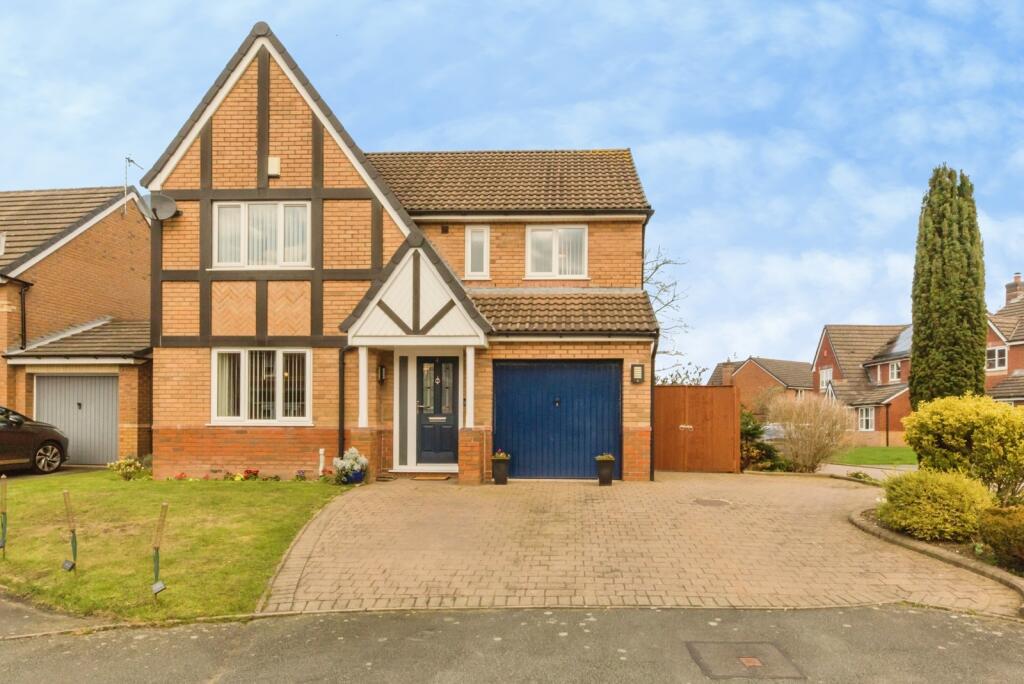 Main image of property: Maple Close, Holmes Chapel, Crewe, Cheshire, CW4