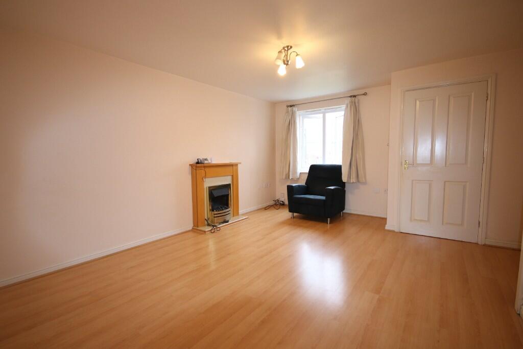 House in Nottingham - View 2