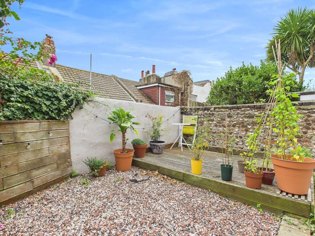Property photo 8