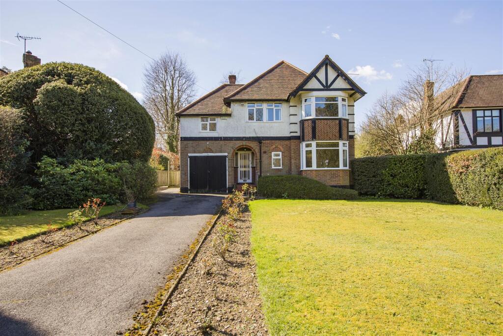 Main image of property: Shenden Way, Sevenoaks
