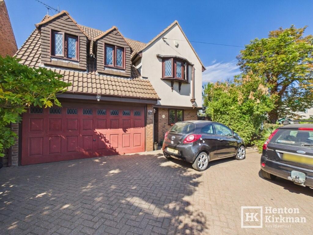 Main image of property: London Road, Wickford, Essex