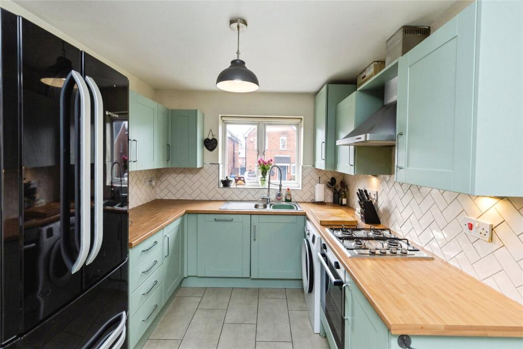 House in Llandudno, Cefn - View 5