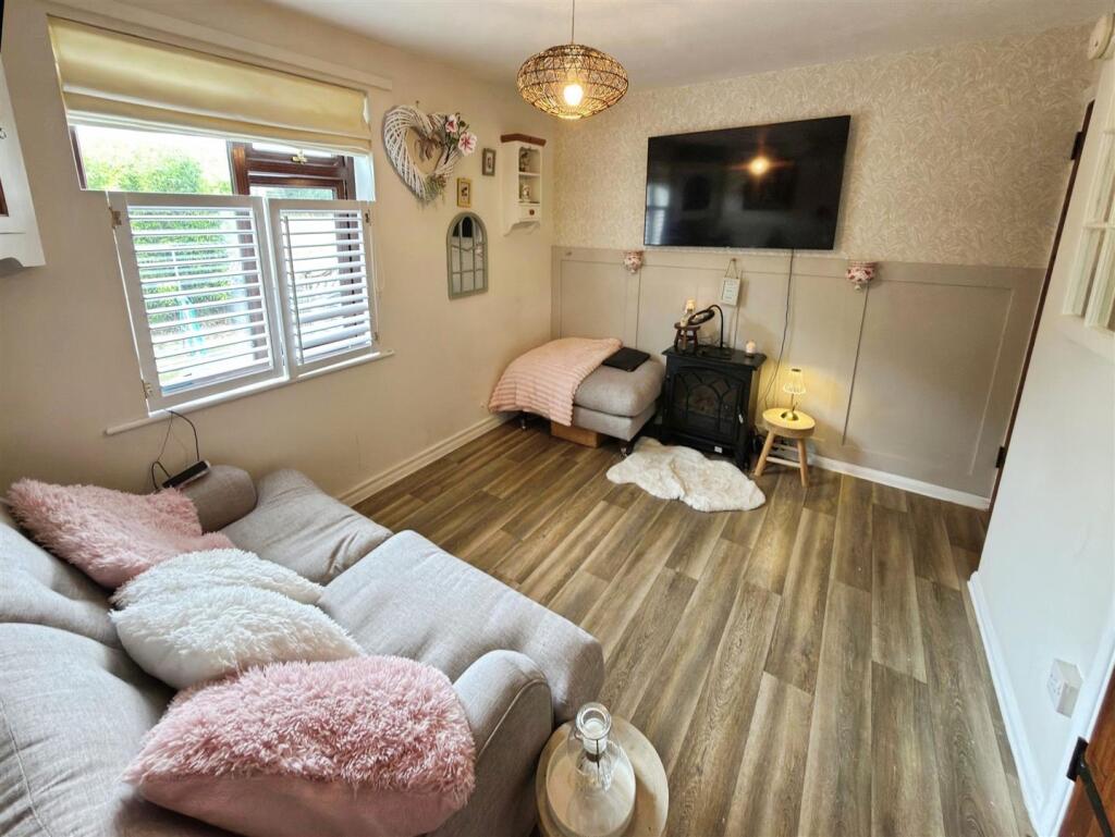 Apartment in East Suffolk, Pakefield, Lowestoft - More