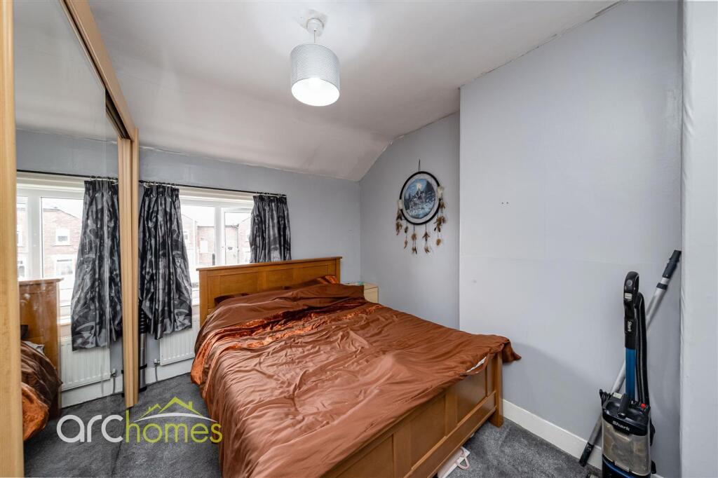 House in Wigan, Atherton - More