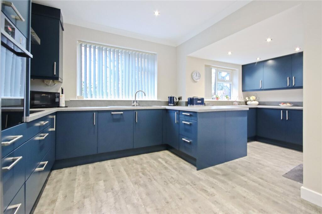Queensmere, Chester Le Street, Durham, DH3 photo 2