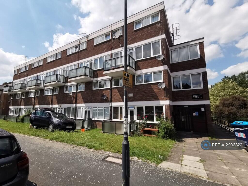 3 bedroom maisonette for rent
