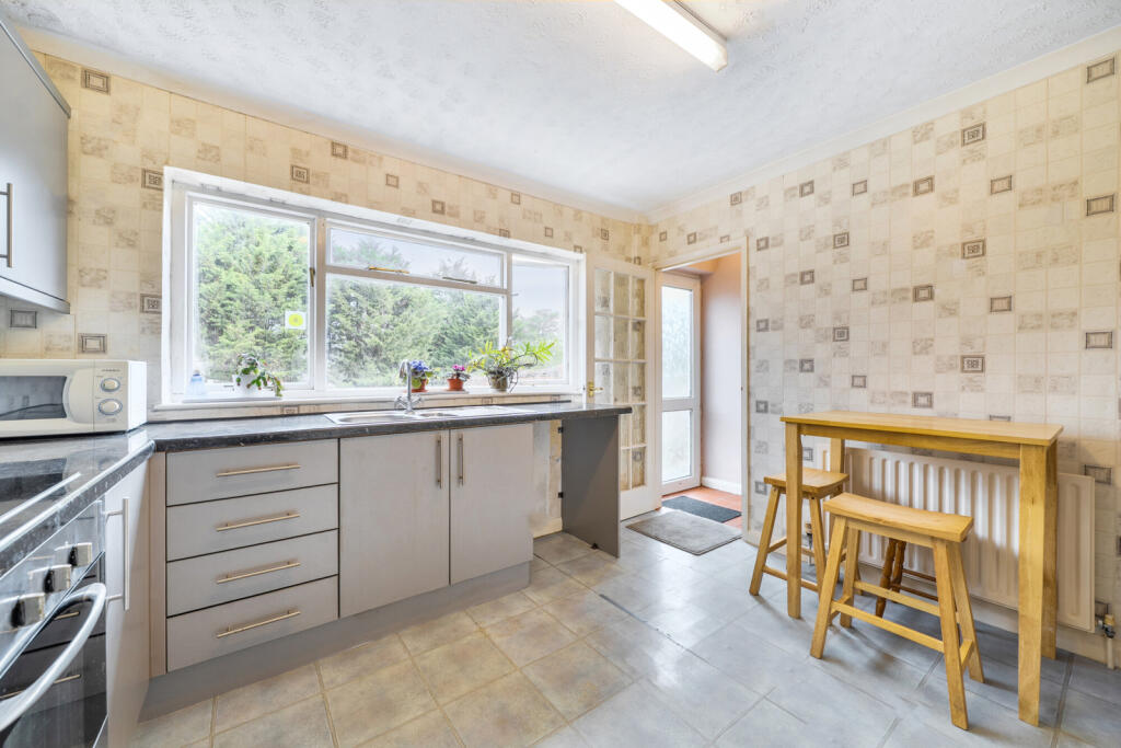 House in Strood, Medway - View 3