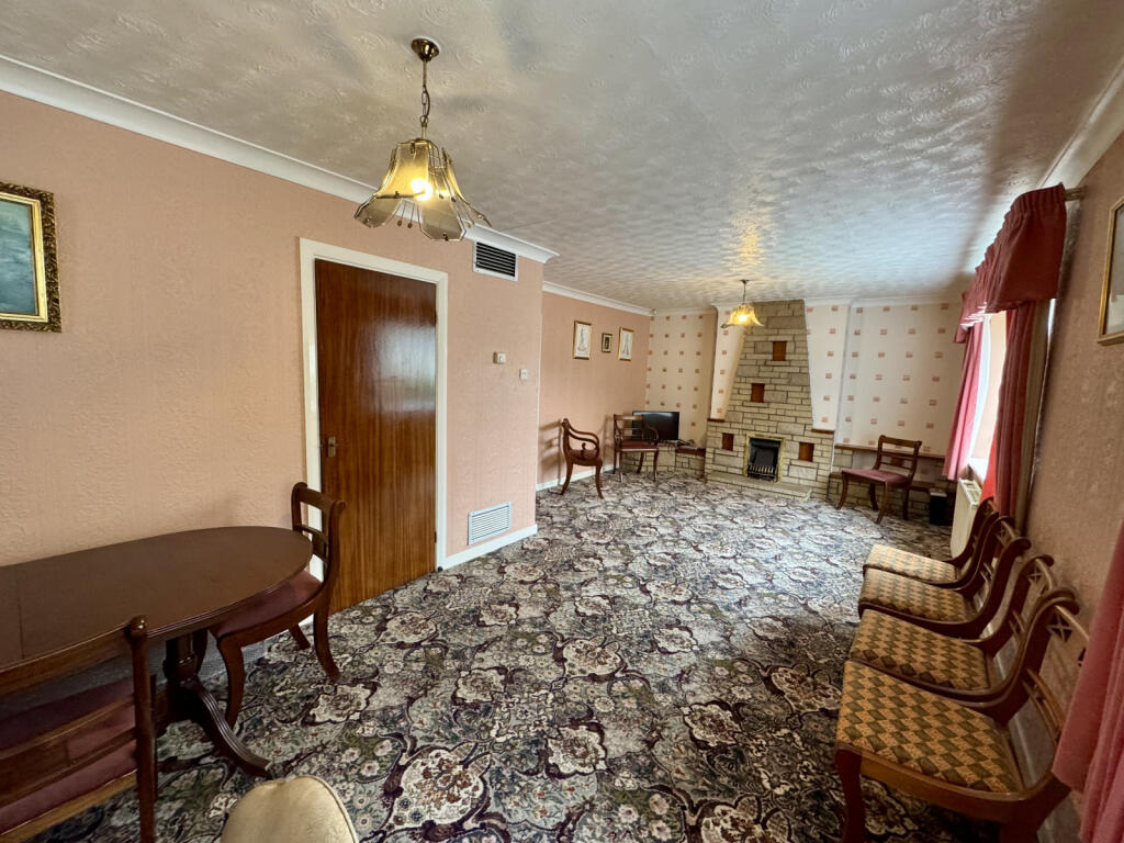 House in Hull - View 2