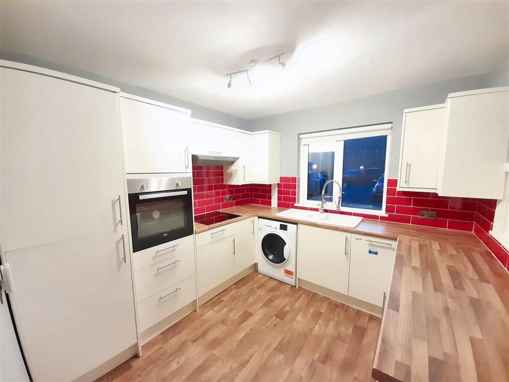 Priestley Way, Bognor Regis photo 2