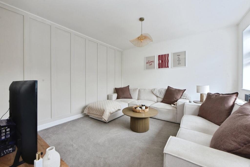 Woodstock Road, Woodley, Stockport, Greater Manchester, SK6 photo 4