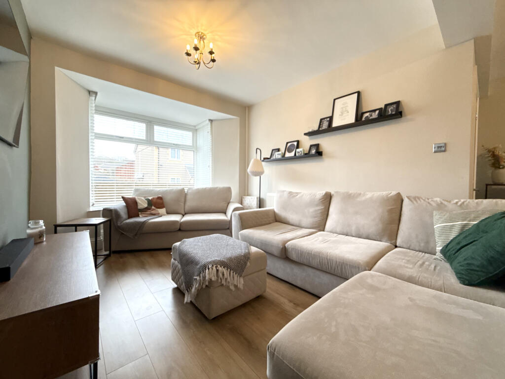 Elm Grove, Hirwaun, Aberdare photo 2