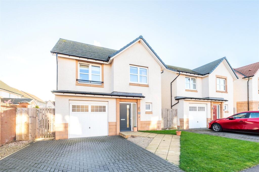 Main image of property: 32 Sinton Park, Dunbar, East Lothian, EH42 1ZP