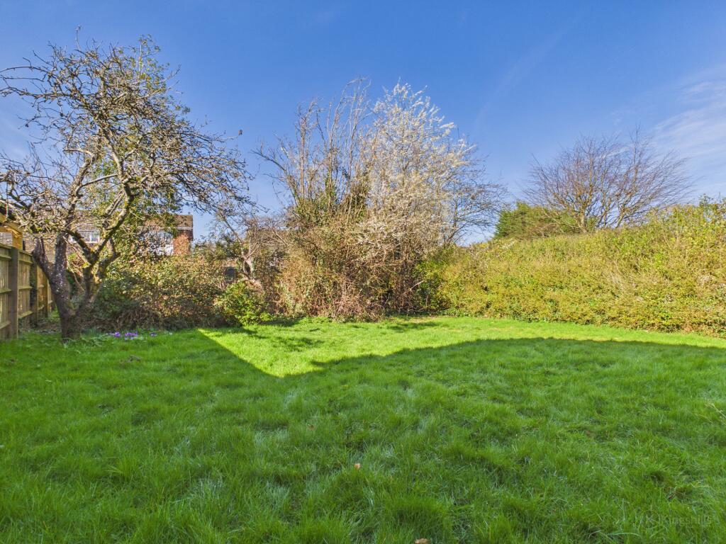 House in Hemel Hempstead, Hazlemere - View 2